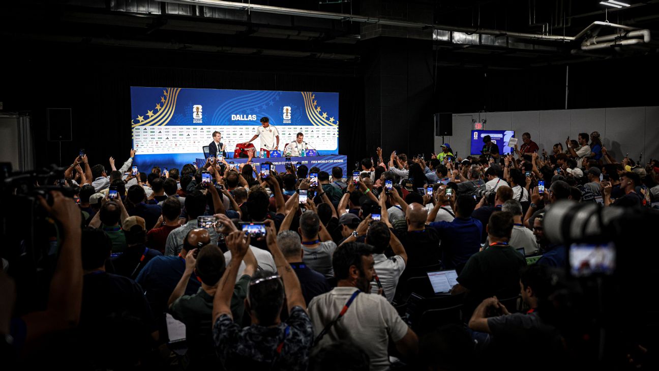 FIFA将以付费球迷形式举行世界杯决赛赛前发布会