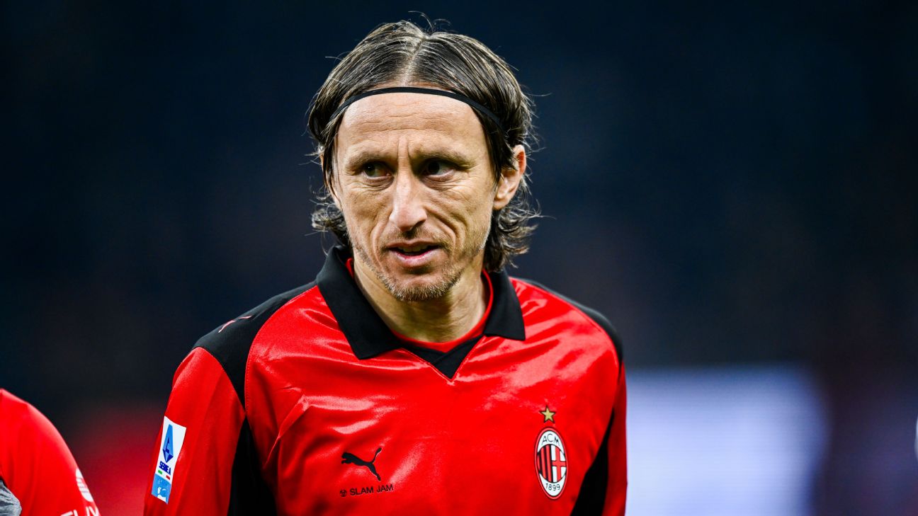 莫德里奇与AC米兰续约至2027年6月